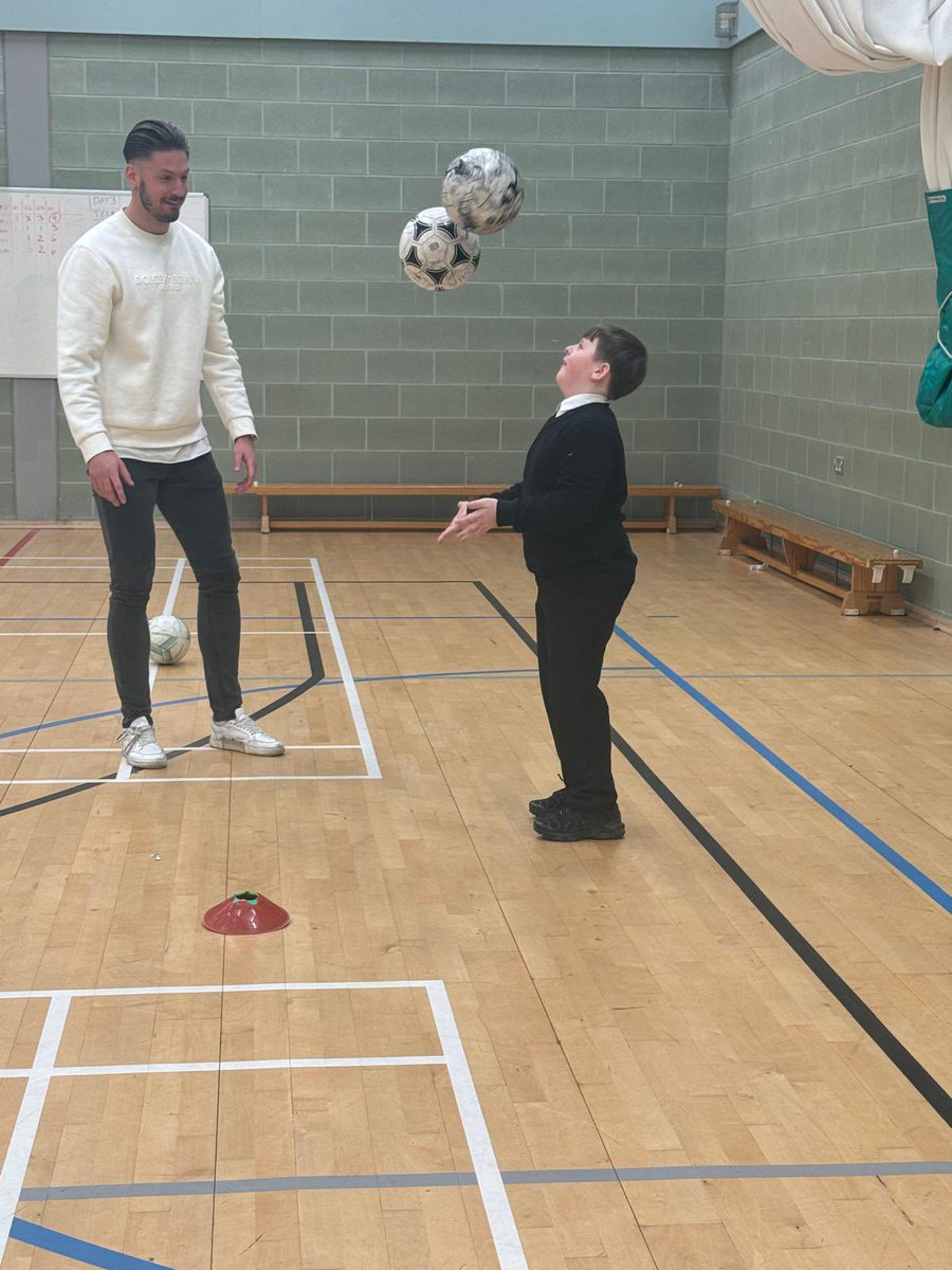 Huge thanks to <a href="/Dabrowsky1/">KevinDąbrowski</a> for coming in as part of our <a href="/FifeActiveSch/">Fife Active Schools</a> ‘Sport In Mind’ sessions. Great to have boys from S1 to senior represented. #MentalHealthAwareness