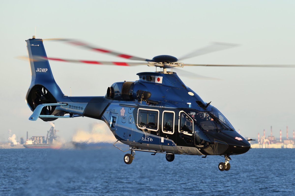 横浜ヘリポート 11/30 JA24KP （H160） エアバスからデリバリーされた