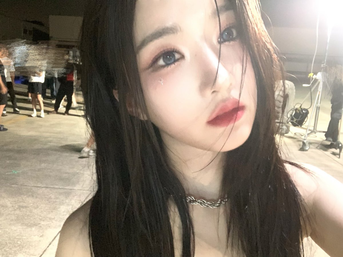 quteyeon's tweet photo. 241121 ✨
#tripleS #트리플에스 #김유연 #Yooyeon https://t.co/0txAWGWAAX