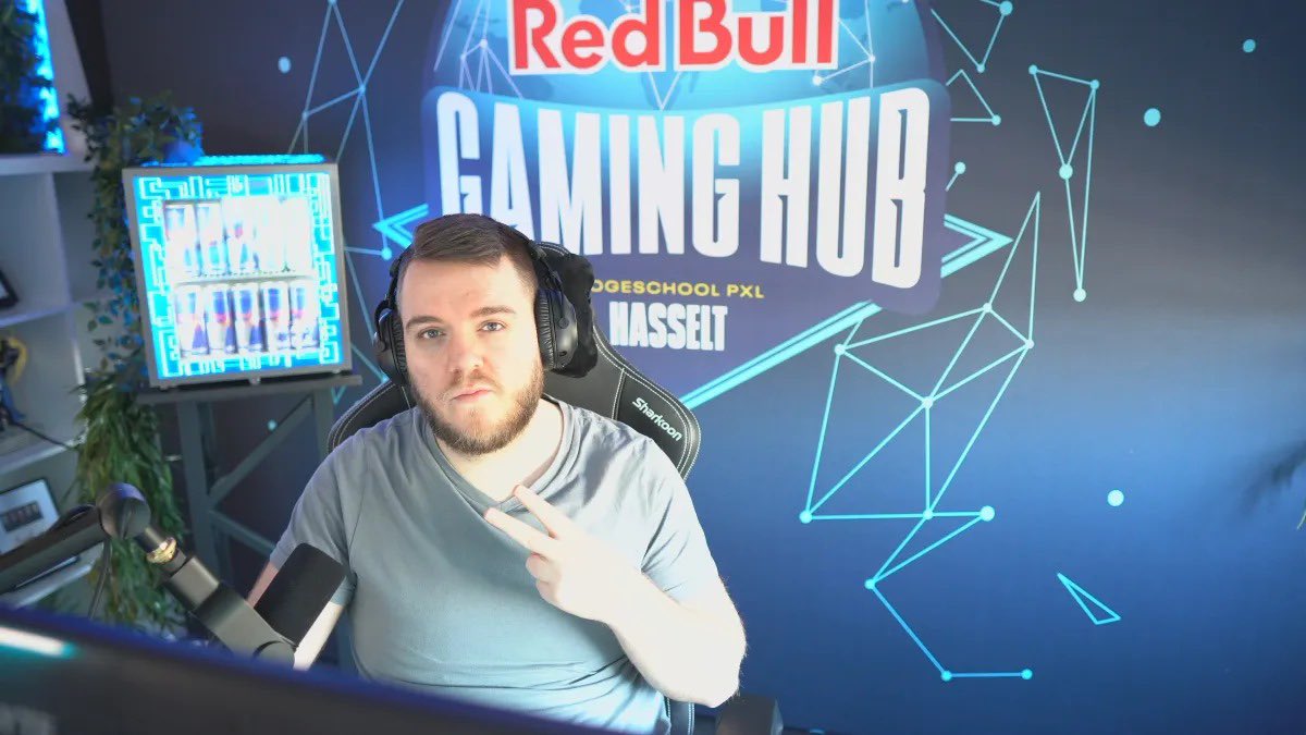 Watch <a href="/Dakillzor/">Dakillzor</a> ‘s subathon live from the Red Bull Gaming Hub! 
Drops are on 💪

👊 twitch.tv/dakillzor