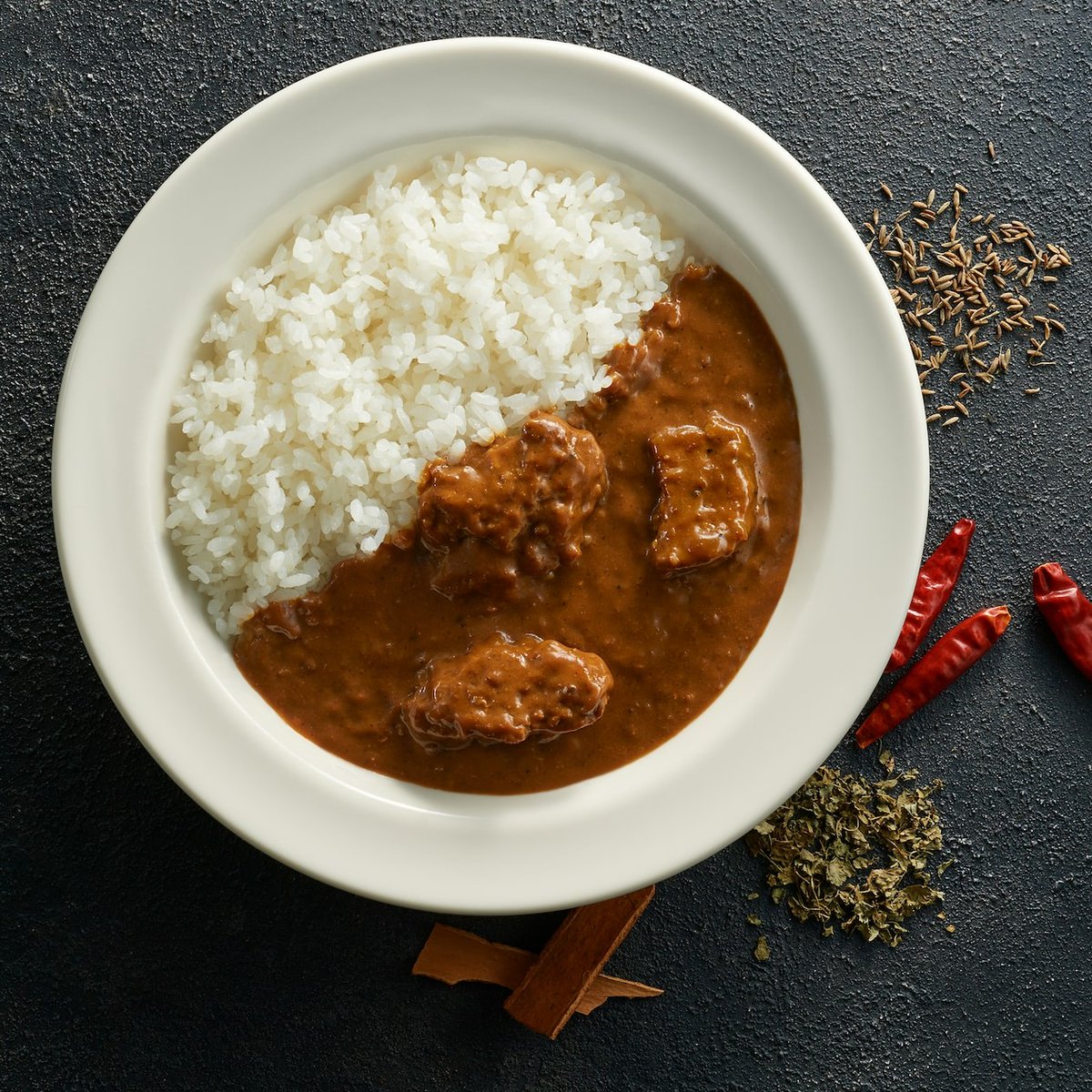 muji_net's tweet image. 【満場一致合格】『焙煎スパイスのごろり牛肉カレー』​
muji.lu/3B3H0w3

スパイスを焙煎して香りを立たせました。インドカレーの製法を生かしてつくった、コク深い日本式カレーです。

やわらかな牛肉がごろっと入っています。​

※一部放送の無い地域がございます
#TBS系 #ジョブチューン