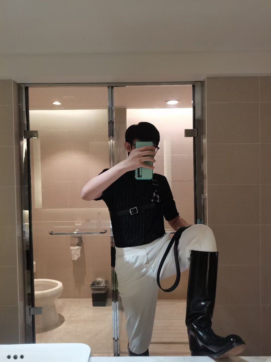您的真人手办快递⛓️ 请签收