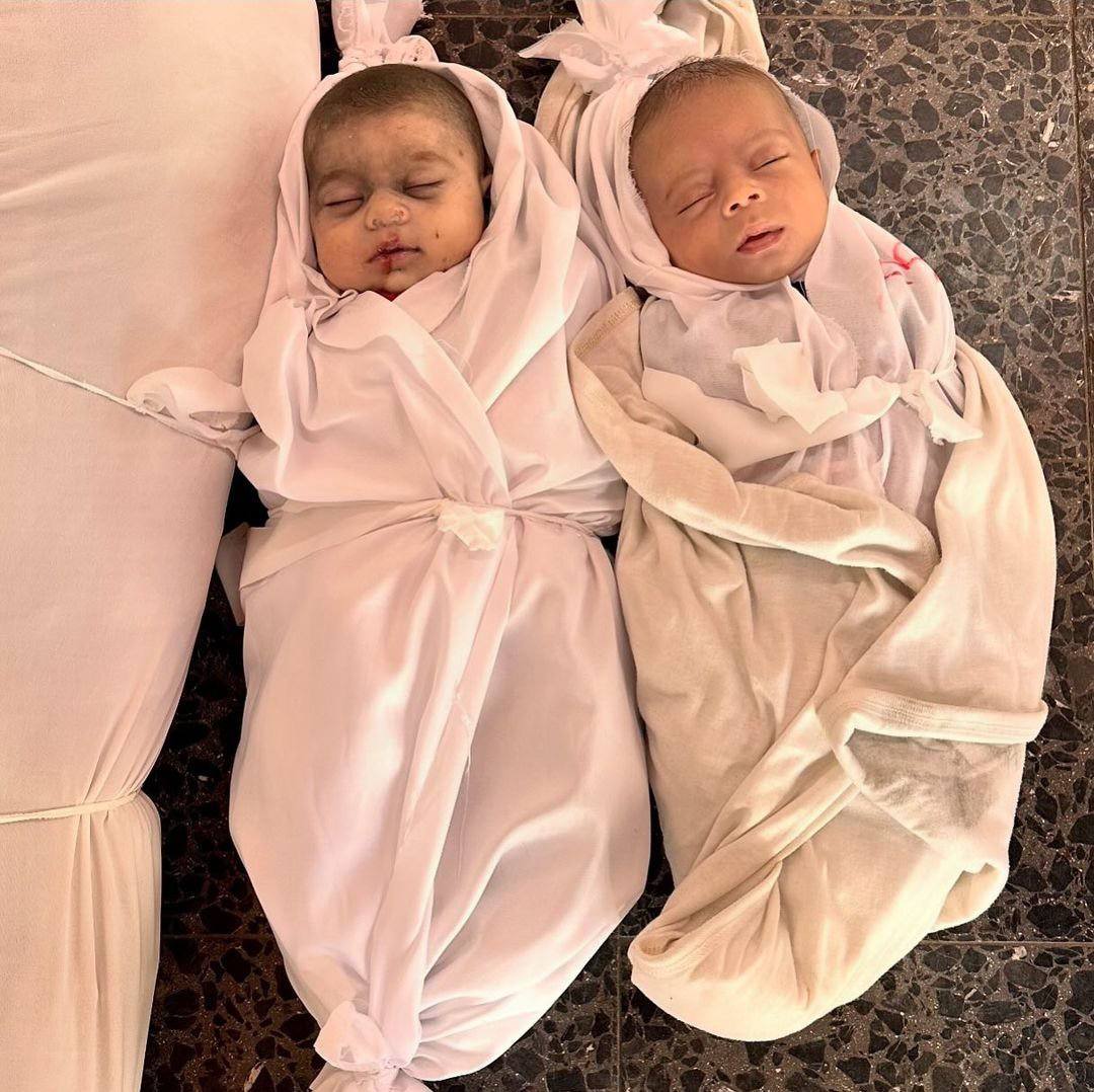 اگر یہ آپ کے بچے ہوتے تو کیا پھر بھی آپ اسرائیلی مصنوعات کا بائیکاٹ نہیں کرتے 💔💔💔

#بائیکاٹ_اسرائیلی_مصنوعات
#RafahUnderAttack #Hamas