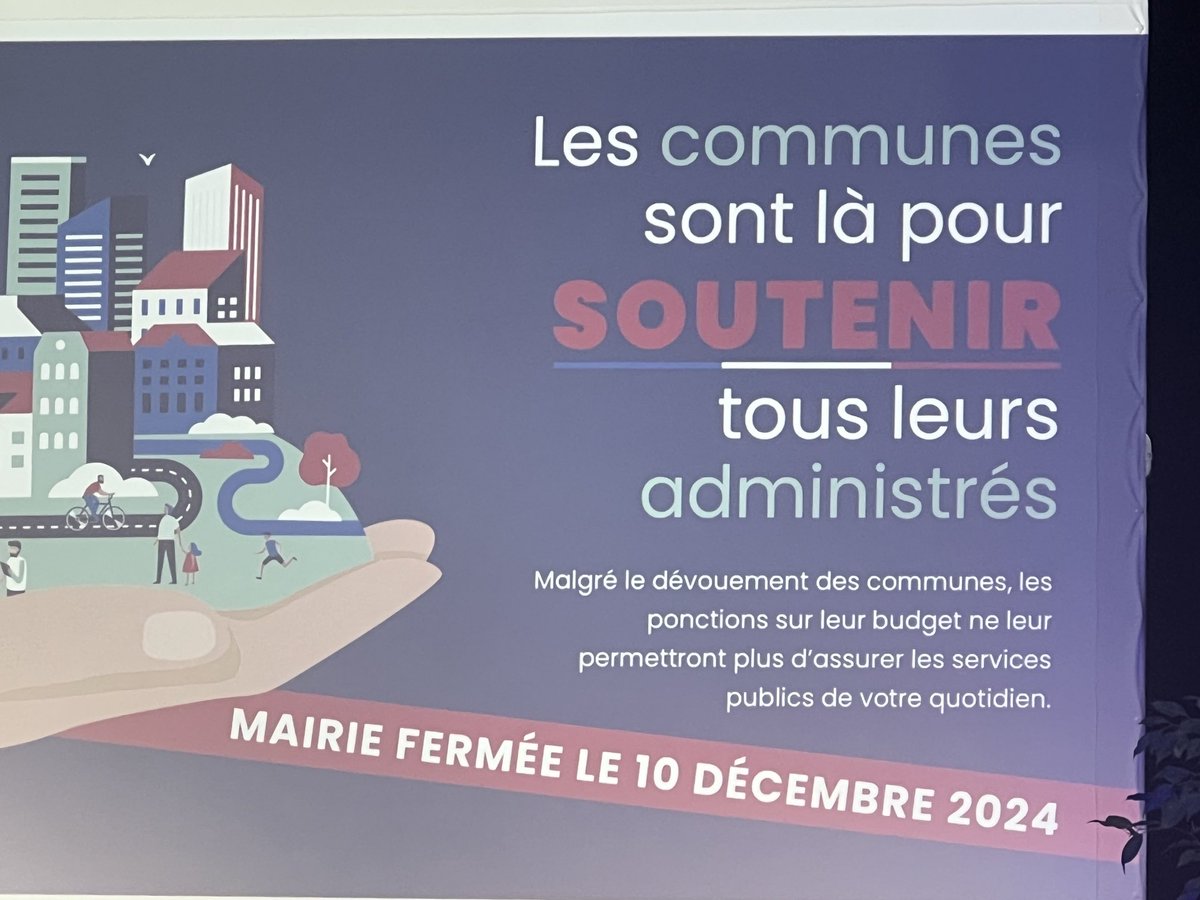 Face aux 10 milliards de coupes budgétaires du #gouvernement dans les budgets des #collectivités , les maires de Seine-Maritime ferment leur mairie pour sensibiliser leur concitoyens.