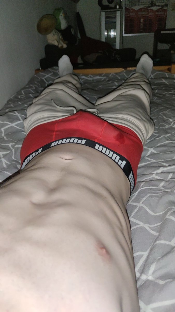 hisass4dessert tweet media