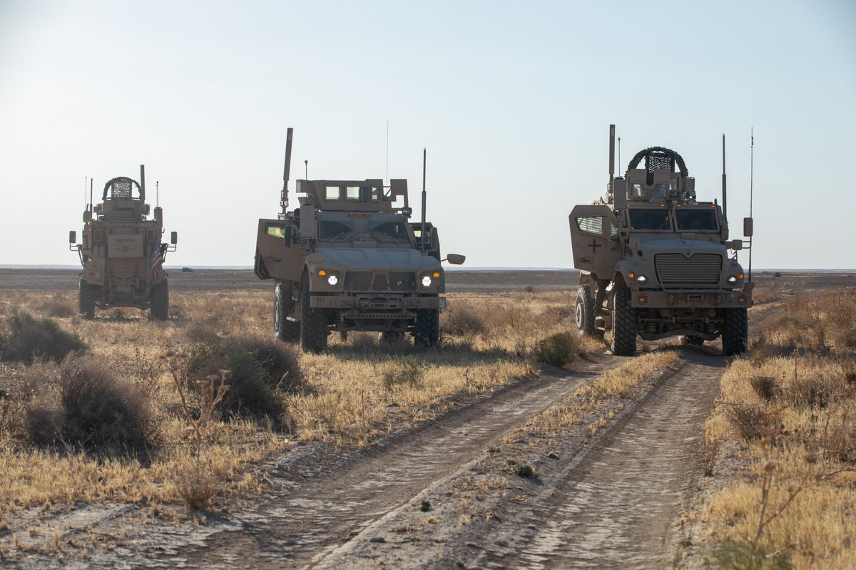 CJTFOIR's tweet photo. Strong Allies, Stronger Mission!
44th Infantry Brigade Combat Team and Spanish Armed Forces #soldiers conduct sling load operations in preparation of an M119 Howitzer live-fire exercise in Western Iraq.
@CENTCOM @usarmycentral
#AlwaysReady #CoalitionStrong https://t.co/59MOqkjC6o