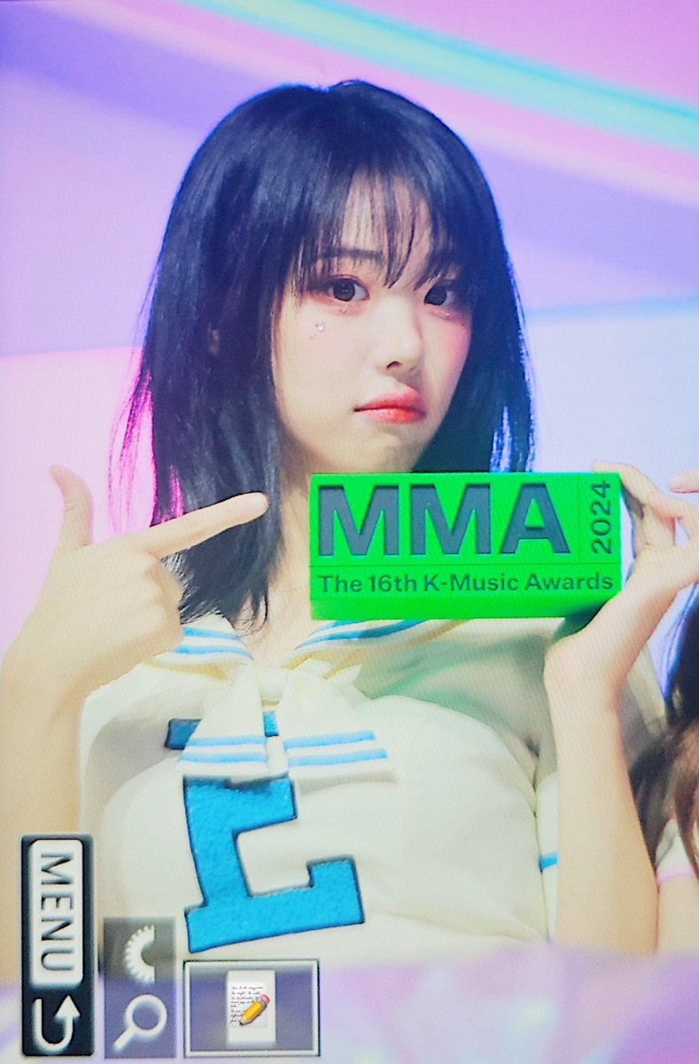 📝 2024년 11월 30일
마이캣이즈핫트렌더😼
#QWER #HINA #히나 https://t.co/KavFJzYKn7