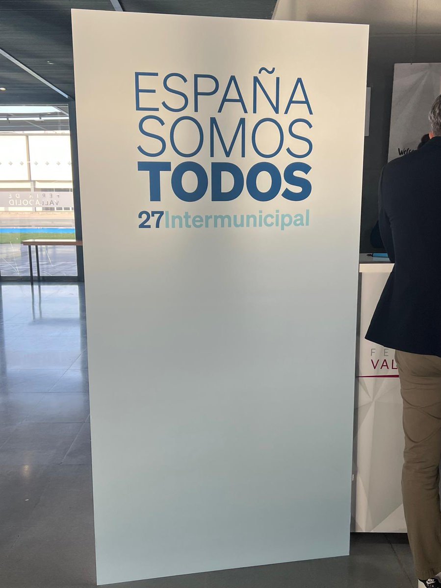 popularesfuenla's tweet photo. 👉 Ya estamos en la XXVII Intermunicipal del @ppopular 

#EspañaSomosTodos https://t.co/SEN9VYQzqV