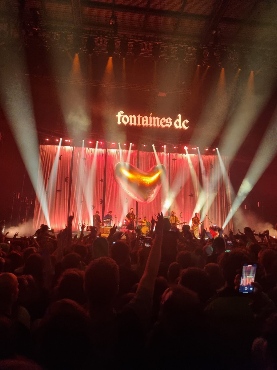 last minute tickets, best in the world right now #FontainesDC