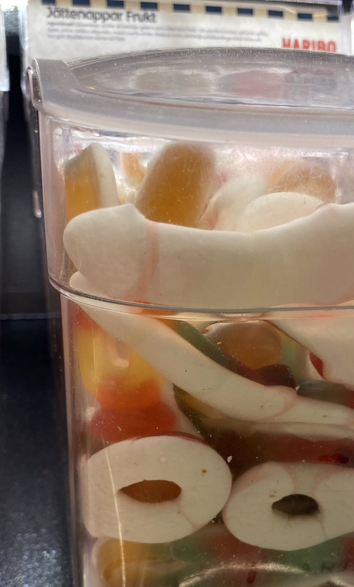 Karl-Hampus tweet media