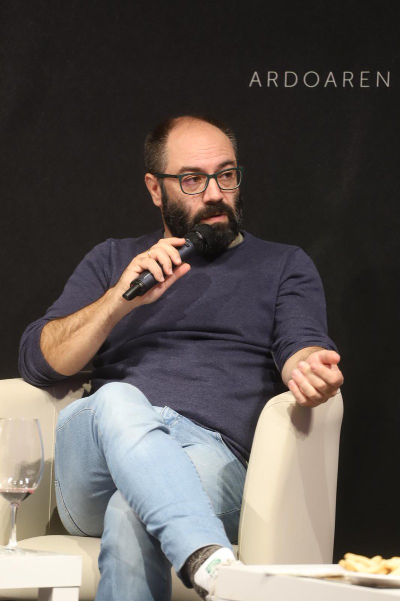 Ardoaraba's tweet image. La primera sesión de #Summum arranca con Tao Platón de Bodegas Bideona y con Pedro Ruiz Aragoneses de Bodegas Aiurri hablando de la viticultura actual y la del futuro.