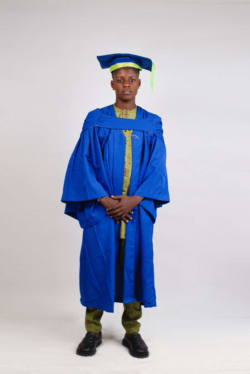 YecsBakare's tweet photo. Done with books😂.
I'm super grateful to God for this great achievement.
B. TECH ESTATE MANAGEMENT ✅ https://t.co/UOaCOOEg7p