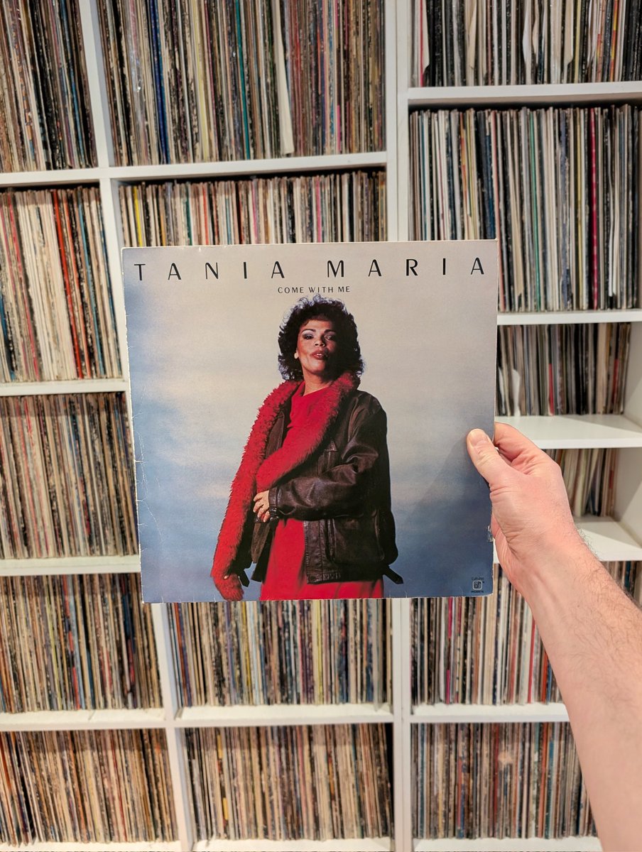 First Record on the Turntable Today 🎶🔥

Tania Maria - Come With Me

Nice mix of tempos and rhythms on this LP, that will definitely get you shuffling to the sunshine sounds.

#vinyllover #vinylcollection #vinyloftheday #vinylrecords #vinylcollectionpost #vinylcollector