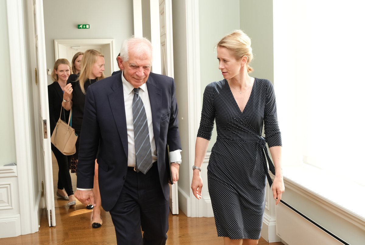 Kaja Kallas (@kajakallas) on Twitter photo Dear <a href="/JosepBorrellF/">Josep Borrell Fontelles</a>,
It is an immense honour to follow in your footsteps after 5 difficult years <a href="/eu_eeas/">European External Action Service - EEAS 🇪🇺</a> in shaping EU foreign and security. Dear <a href="/JosepBorrellF/">Josep Borrell Fontelles</a>,
It is an immense honour to follow in your footsteps after 5 difficult years <a href="/eu_eeas/">European External Action Service - EEAS 🇪🇺</a> in shaping EU foreign and security.