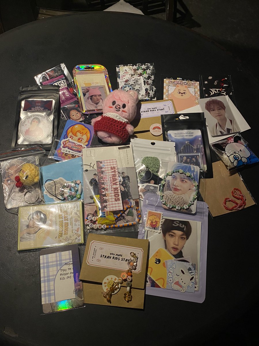 It’s been a week at ngayon lang ako magpost ng freebie’s na nareceive ko last saturday! Thank u stays sa freebies and sa mga nakatrades ko 🫶🏻✨✨ #dominATE_BULACAN  I love y’all ✨