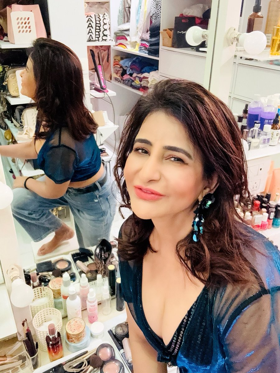 Saru_Maini's tweet image. All about a very eventful and special last nite❤️ #funtime #funevents #fridaynight