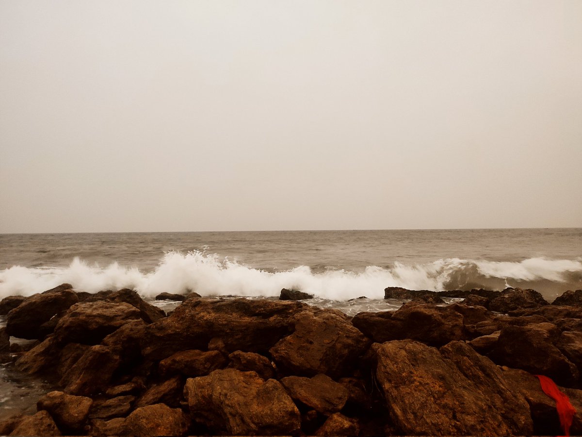 thy_SaNe_PsYcHo's tweet photo. Aaaandd #beach again.lets extend this thread of everytime a beach visit till i die of this loneliness thinking time is relative and has no specific value. https://t.co/IMxxiPUJNf