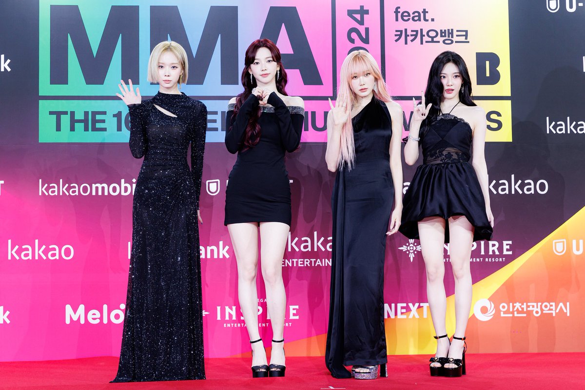 soshirevelae's tweet photo. CONGRATULATIONS AESPA 😭

🏆 Top 10 Artist 
🏆 Best Performance Female
🏆 Best Female Group
🏆 Millions Top 10
🏆 SONG OF THE YEAR 
🏆 ARTIST OF THE YEAR
🏆 ALBUM OF THE YEAR 

3 DAESANGS

AESPACT AT 2024 MMA
#LegendaryNightWithaespa
#MMA2024 https://t.co/2ka7engTiK