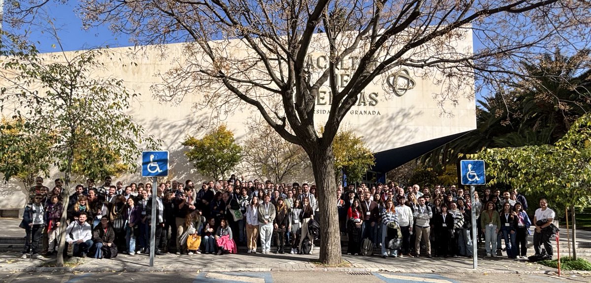 Foto de grupo
#VSimposioSebot
<a href="/OficialSebot/">Sociedad Botánica Española</a>