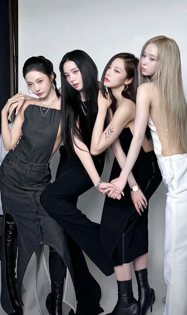aespa won 7 awards at the 2024 MMA. aespa is the first girl group in history to sweep all daesang at MMA

- Top 10 (Bonsang)
- Millions Top 10
- Best Performance Female
- Best Group Female
- Song Of The Year (Daesang)
- Album Of The Year (Daesang)
- Artist Of The Year (Daesang)