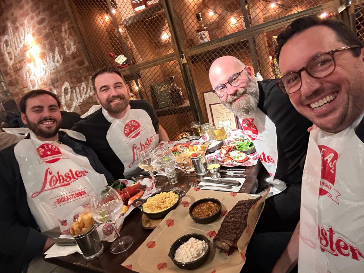 AutonomateRPA's tweet photo. Some of the Autonomate team out last night in London…the team bonding was strong over lobster and pickle backs! 🦞🥒🥃 https://t.co/czx4wNdRDJ