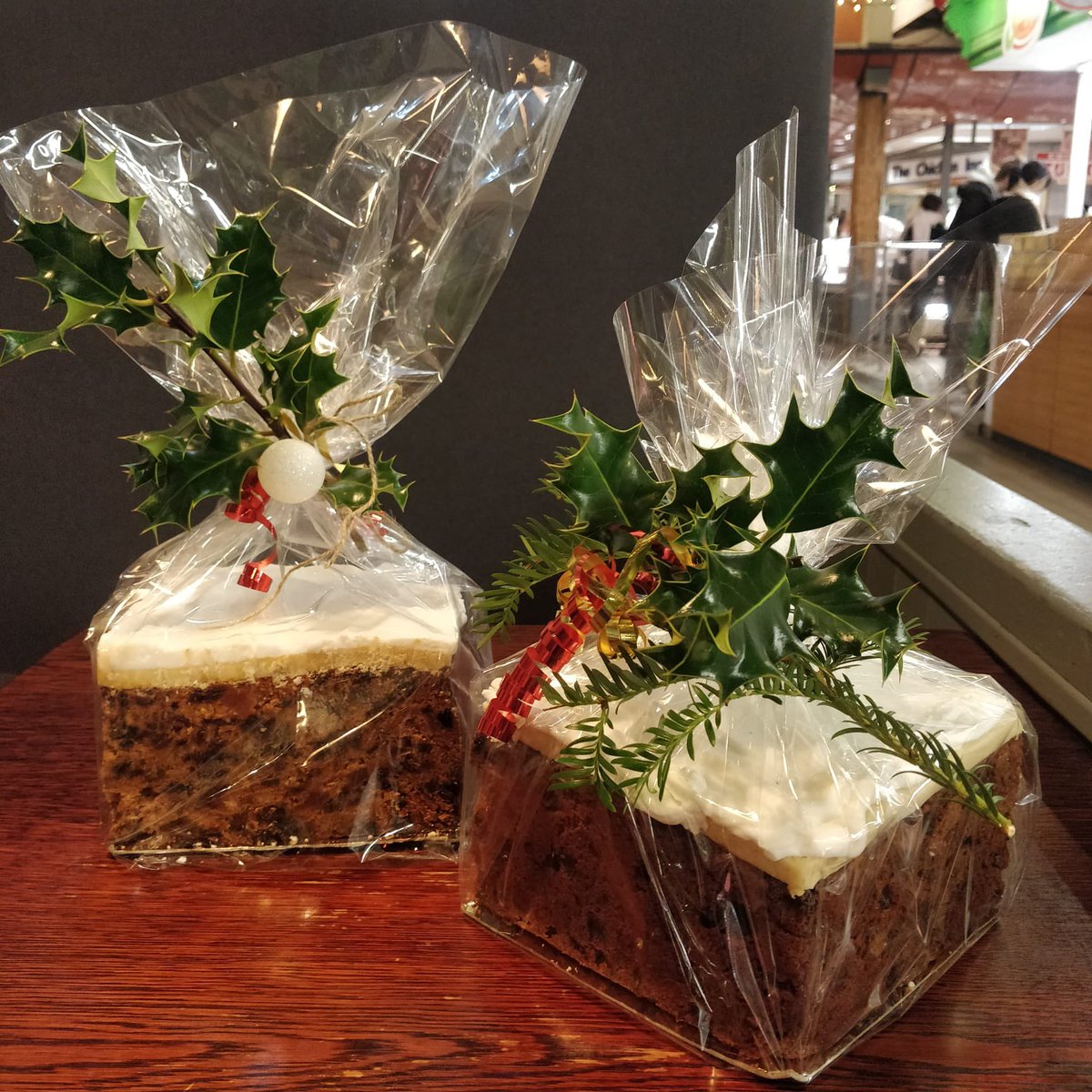 Beautiful counter today with our special almond and lemon biscuits, mince pies, Xmas slices, cakes etc…
#cork #corkcity #ireland #cake #coffee