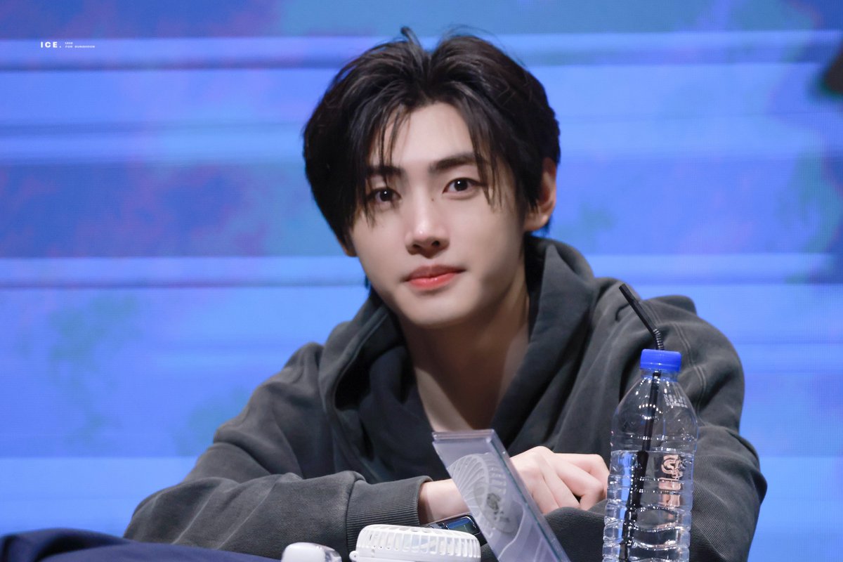 𝑰𝒄𝒆 tweet media