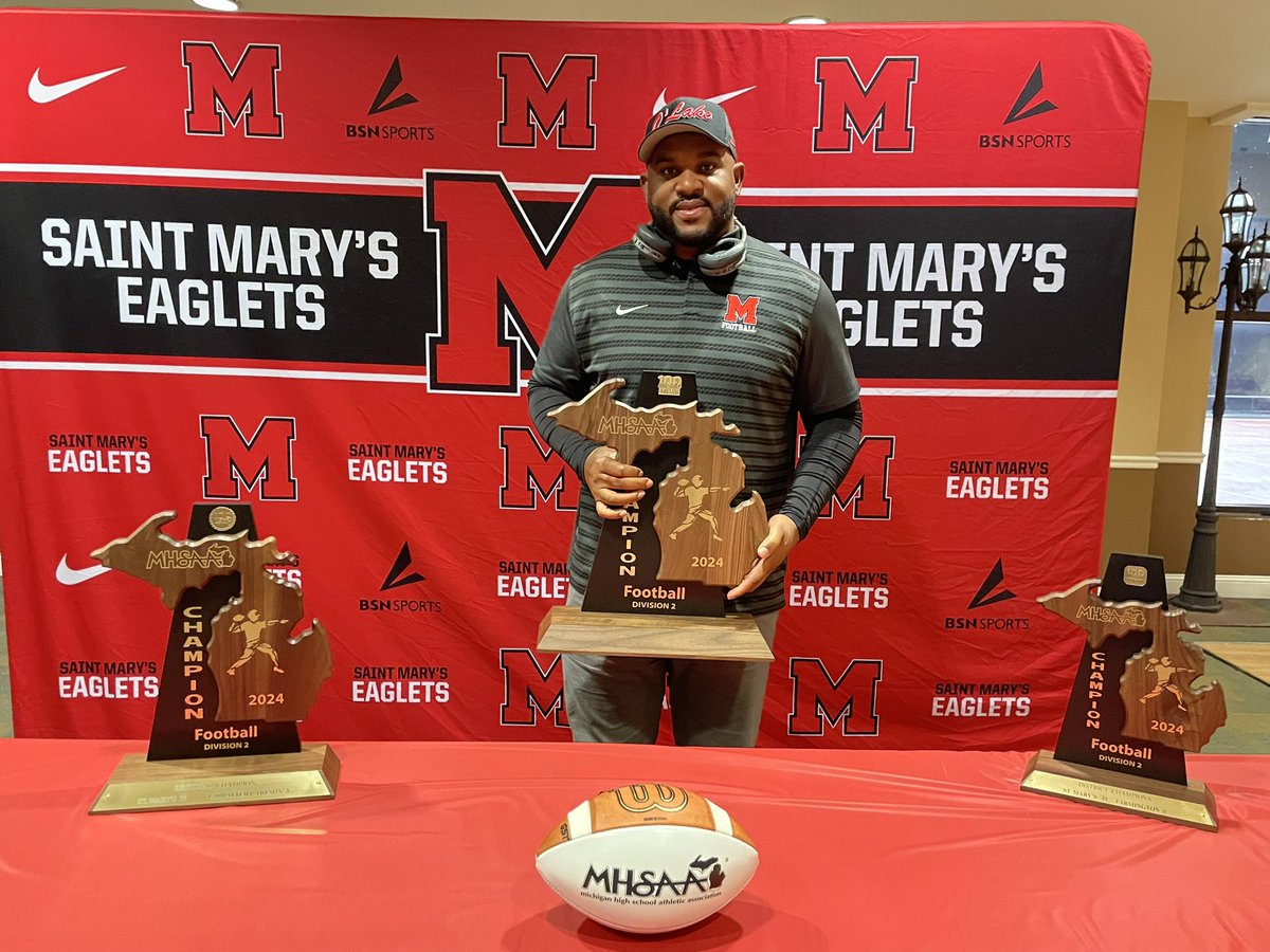 OLSMFootball's tweet image. 2023 3-6 season, no playoff appearance.

2024 11-3 &amp;amp; State Champs!

In his 3rd season @CoachJGonz has completely turned this team around.  Give him a vote!

detroitlions.com/football-educa…