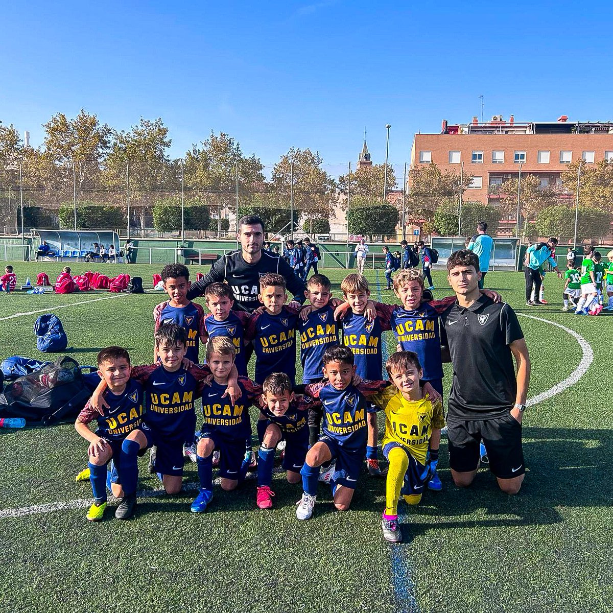 UCAMMurciaCF's tweet photo. 𝐏𝐑𝐄𝐁𝐄𝐍𝐉𝐀𝐌𝐈́𝐍 𝐁 | ¡Estos chicos están dando un gran nivel! 🔝

Hoy han vuelto a sumar una nueva victoria en Liga tras vencer (7-1) en casa al @raneroficial. 

⚽️ Goles de Álvaro (x3), Giovani (x2), Javi y León.

#CanteraUCAM https://t.co/NfqzjDLfla