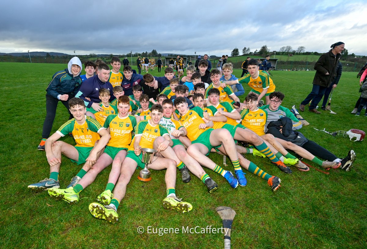 ClareChampion's tweet photo. Inagh-Kilnamona have won the Clare U16A Hurling final after victory over Ballyea. Result @inagh_kilnamona 6-21 @ballyea_club 3-19. Photographs by @eugemccafferty. https://t.co/X7BSNQHrgg