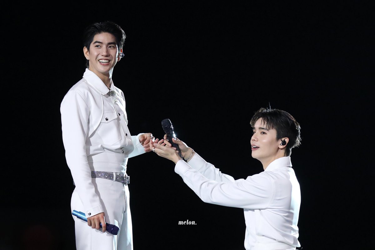 mni_melon's tweet photo. 241130 ✨

💍🥹

OUR LOVE IS JIMMYSEA

#GMMTVFandayinBKKxJS 
#sea_tawinan @Sea_tawinan 
#jimmyyjp @jimmyyjp_ 
#JimmySea #จิมมี่ซี https://t.co/31ufjdsFkP