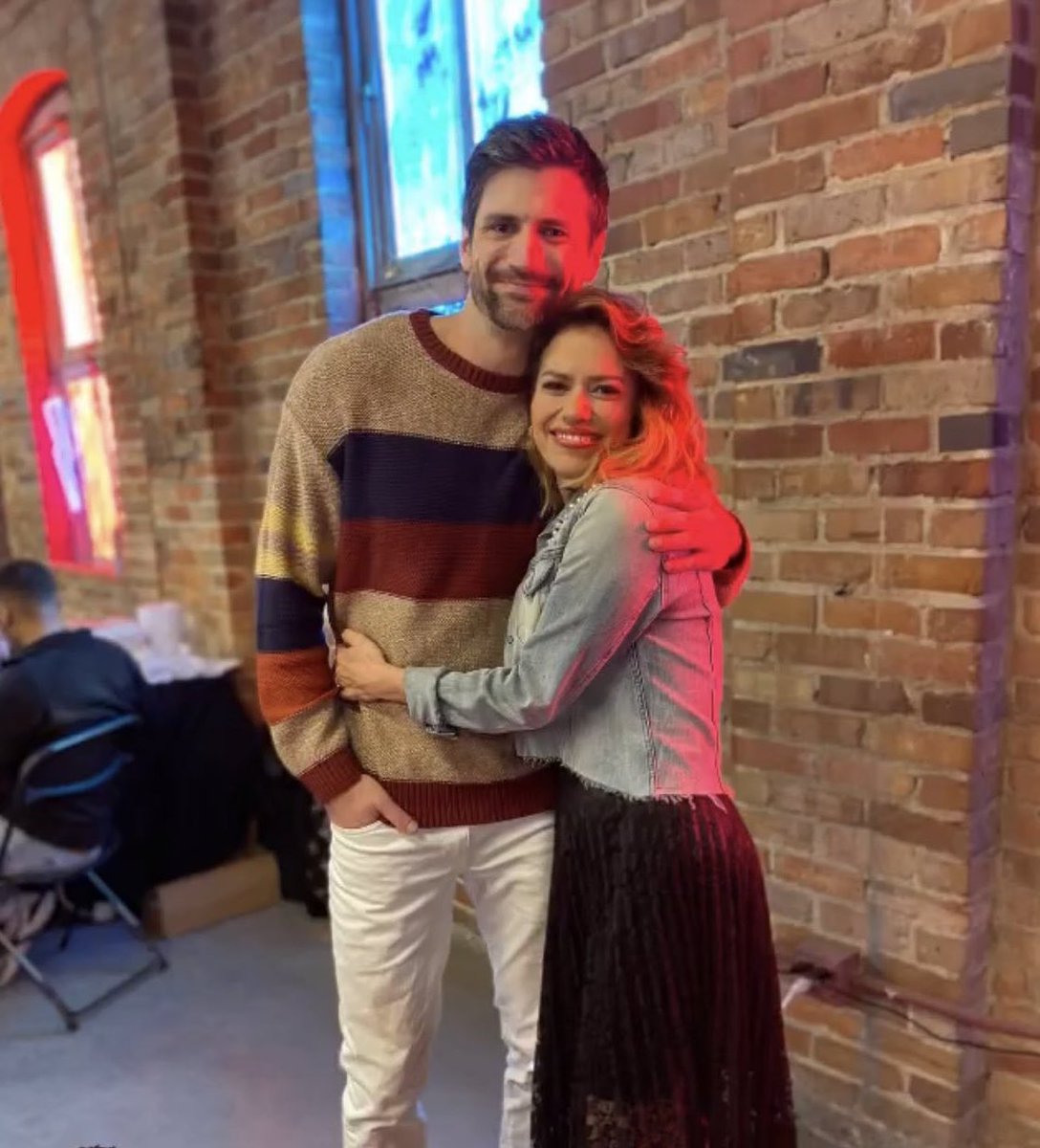 OTHdiary's tweet photo. Nathan and Haley. Always and forever. https://t.co/SVT9eNP7Af