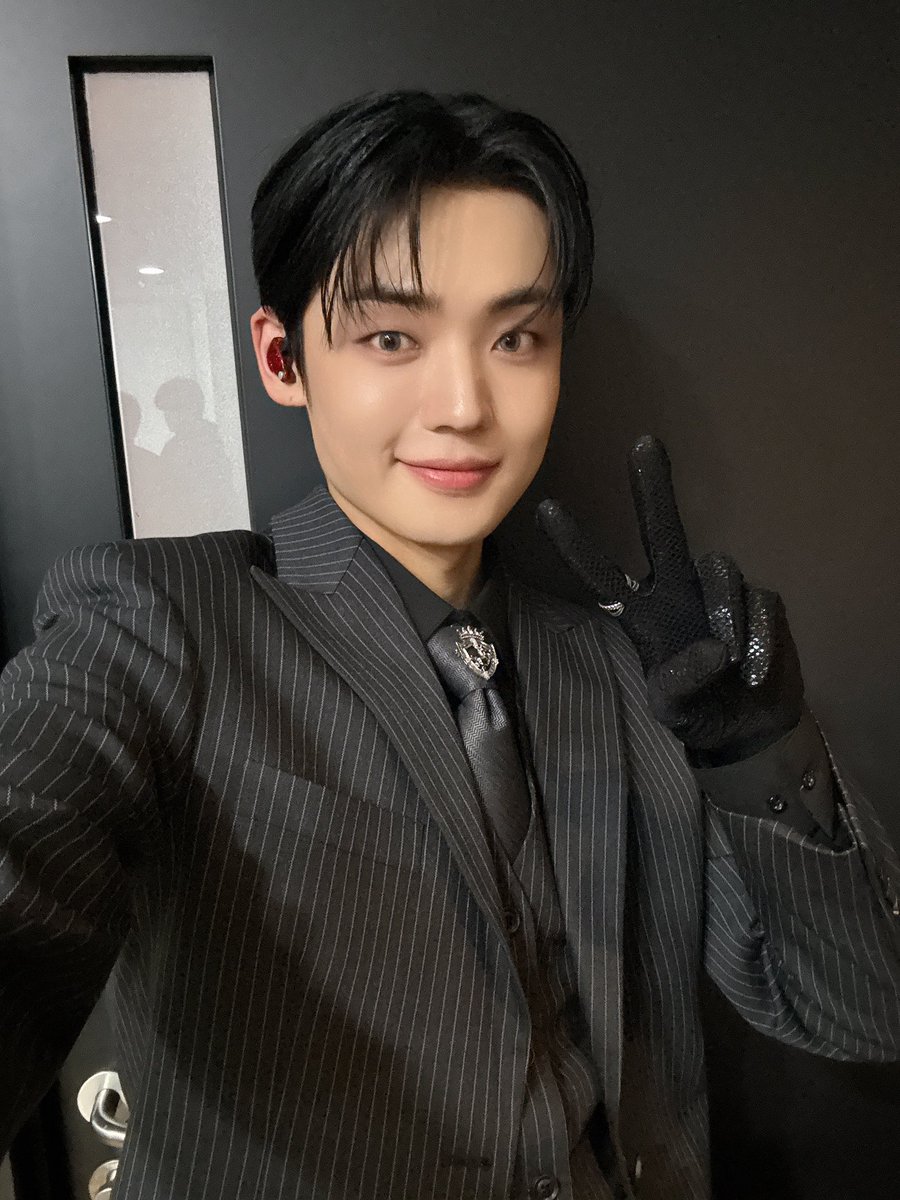 A.C.E tweet media