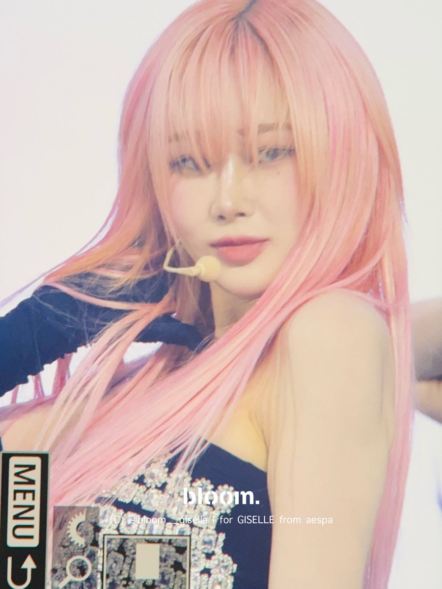 bloom__giselle's tweet photo. 241130 MMA
⏾
#aespa #æspa #에스파 
#GISELLE #지젤 https://t.co/JNqFUh62EN