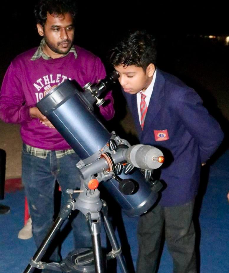 KonarkCorps's tweet photo. 'Explore &amp; Excel'

Jawaharlal Nehru Centre for Advanced Scientific Research conducted an interactive Outreach Program at APS #Jaisalmer. Students gained from the talks by eminent scientists &amp; they were also mesmerised by interesting experiments &amp; an astronomy class.

@IaSouthern https://t.co/uBy6PEirF1