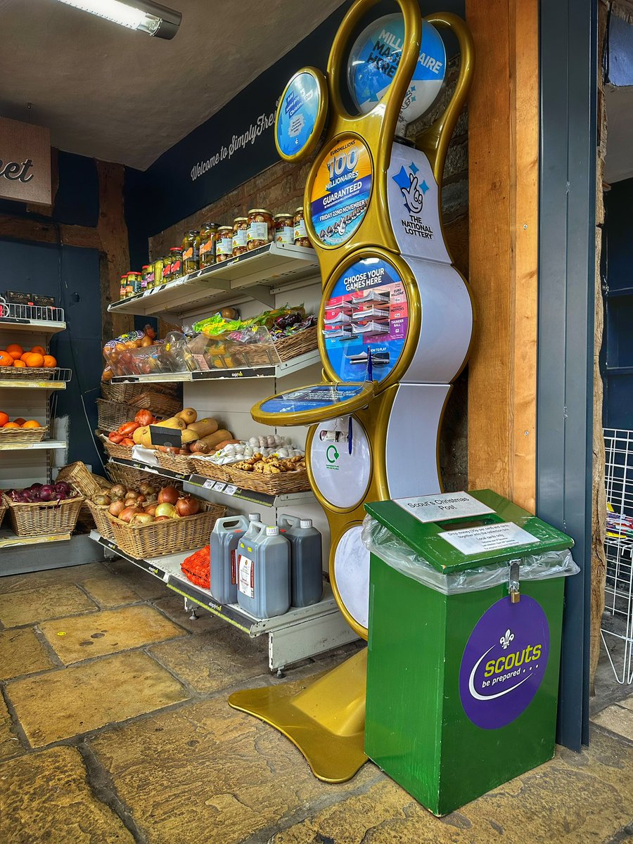 AlcesterScouts's tweet image. We are ready to receive, collect and deliver your Christmas cards! Drop them off at one of our four post boxes:
🎄Alcester Library
⛄️Waitrose
🎅🏻Tesco Express
❄️Simply Fresh 
Let us send your Christmas wishes and by doing so you’ll be supporting our local Scout group.