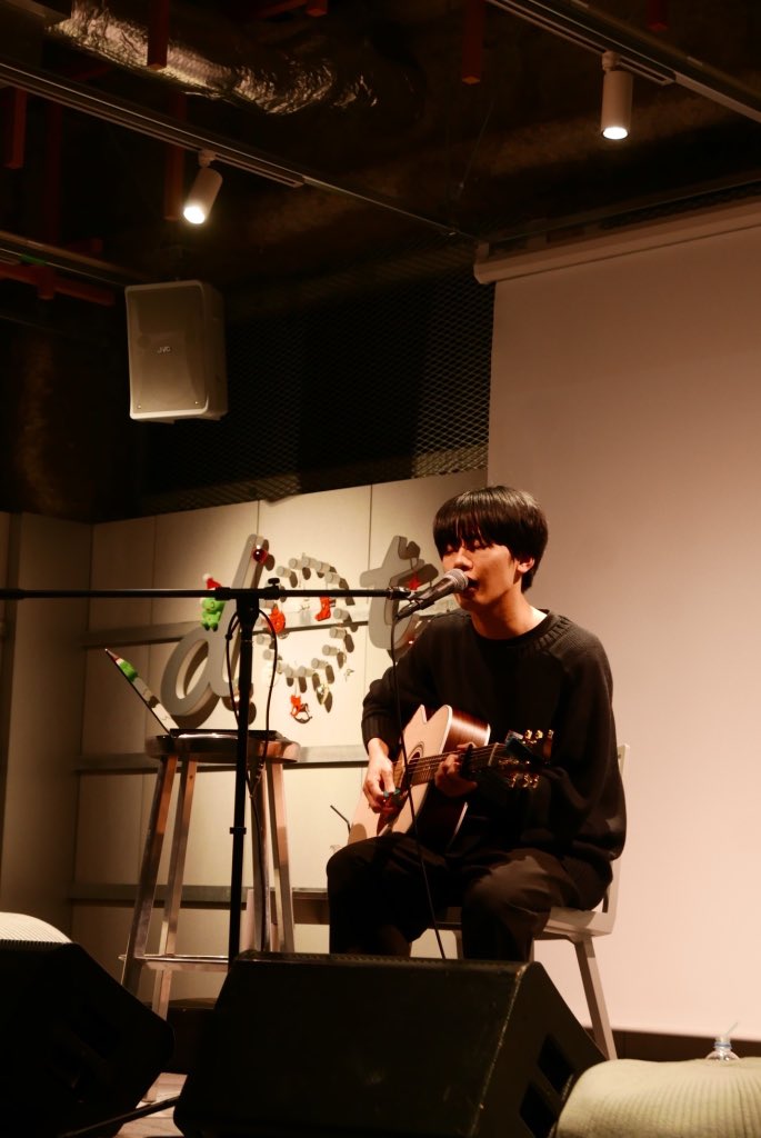 kubotakai_staff's tweet photo. ✨Thank you✨

 FCライブ『すれ違い通心』 ありがとうございました🛜
明日も引き続き個展&amp;アコースティックイベント✌️🎸

🎨個展は明日まで！
11:00〜17:30(カフェラストオーダー17:00)
☃️12/1(日) acoustic event『冬の夜の街』 
https://t.co/5AqAZac300

☕️場所：10COFFEE BREWERS dot.（福岡） https://t.co/RHv6Sta7PJ