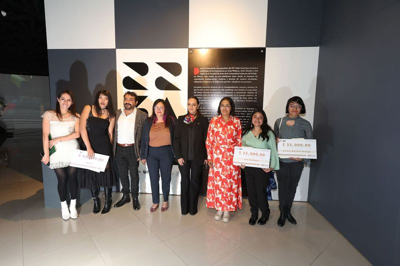 JesKatAF's tweet photo. Estudiantado UAEMéx expone muestra en el Vigésimo Segundo Salón Anual de la Facultad de Artes
https://t.co/8vZOXGbOl6
#JesKat #SomosUAEMéx https://t.co/7L6SNV6EAF