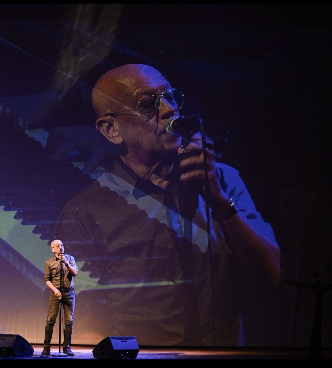 enricoruggeri's tweet photo. …comunque il mio album numero 40 uscirà i primi di gennaio. https://t.co/rA4G3dyZD3