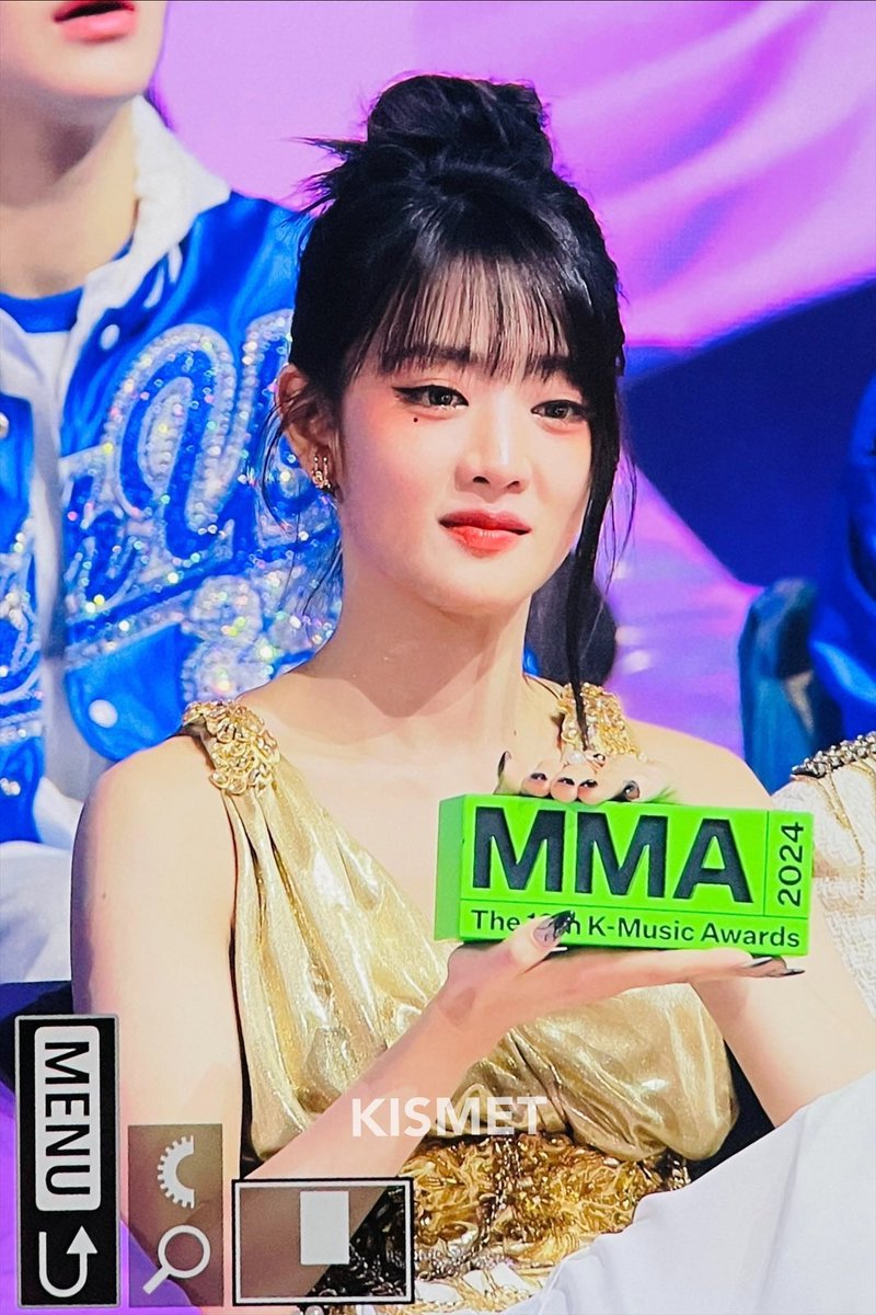 241130 행복해서 우는건 괜찮아🥹🥰💕
#GIDLE #여자아이들 #아이들 #민니 #MINNIE #มินนี่