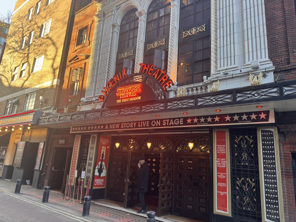 MCol_Drama's tweet photo. The Hundred got to see this Olivier award winning production in London yesterday | Stranger Things: The First Shadow https://t.co/OmPngHfNFv