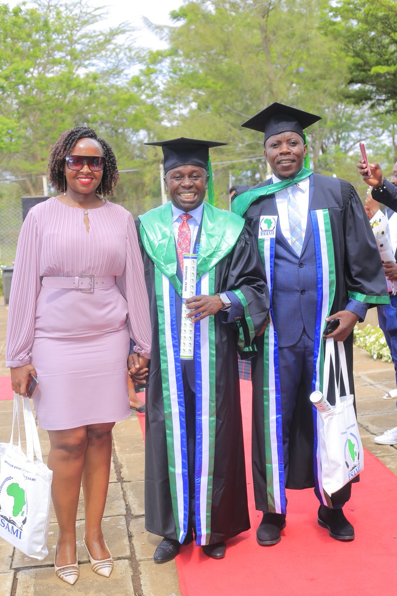 OgwangOgwang's tweet photo. Glory be to the Lord! A luta continua. 🤲 https://t.co/kVmCxMy5SK