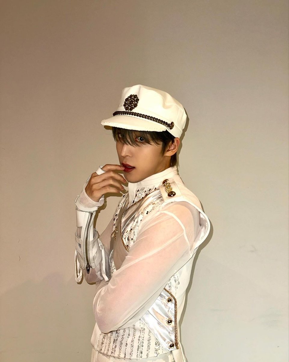 YUNH0ACE's tweet photo. [💌241130] #YUNHO IG https://t.co/QqhUqrk5m3