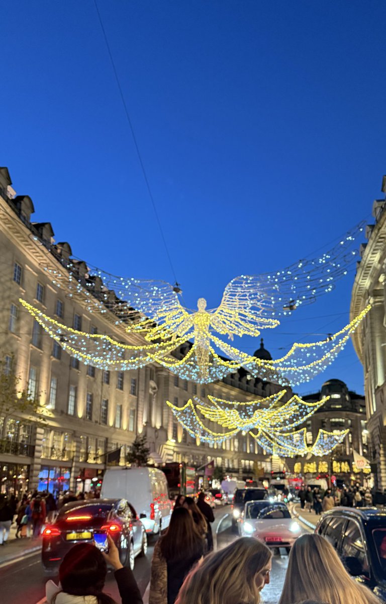 Still so beautiful🎄✨🪽🇬🇧