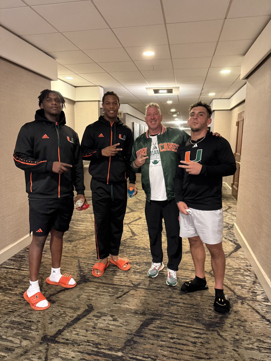 Iputon4mycity tweet media