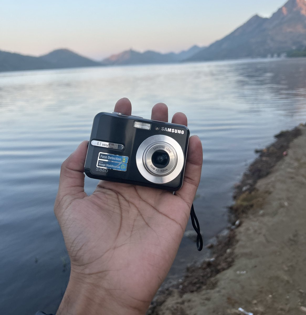 bhupendranawat's tweet image. the camera and the photos