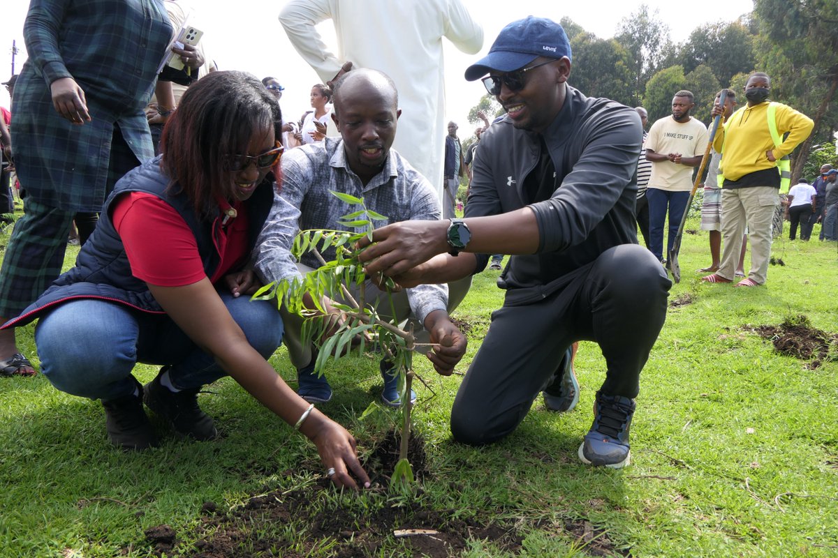 icbs_connect's tweet photo. Health. Growth. Healing.
With the Minister of Health, we planted a tree in @RubavuDistrict a symbol of growth and healing. Through sociotherapy, we nurture mental health and build resilient communities. Together, we plant seeds of hope for a healthier future. 
#CONNECTProject https://t.co/q0deJe4wHj