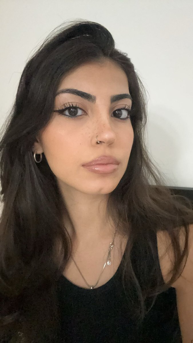 httptjttv's tweet image. i love winter but i want summer back IM SO PALE