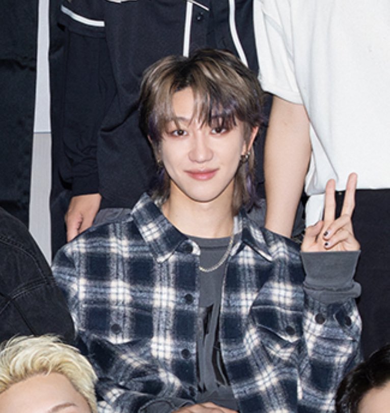 minghaocheol_'s tweet photo. minghao and his cute ✌️ pose

💘 https://t.co/cOzQvwmgWQ