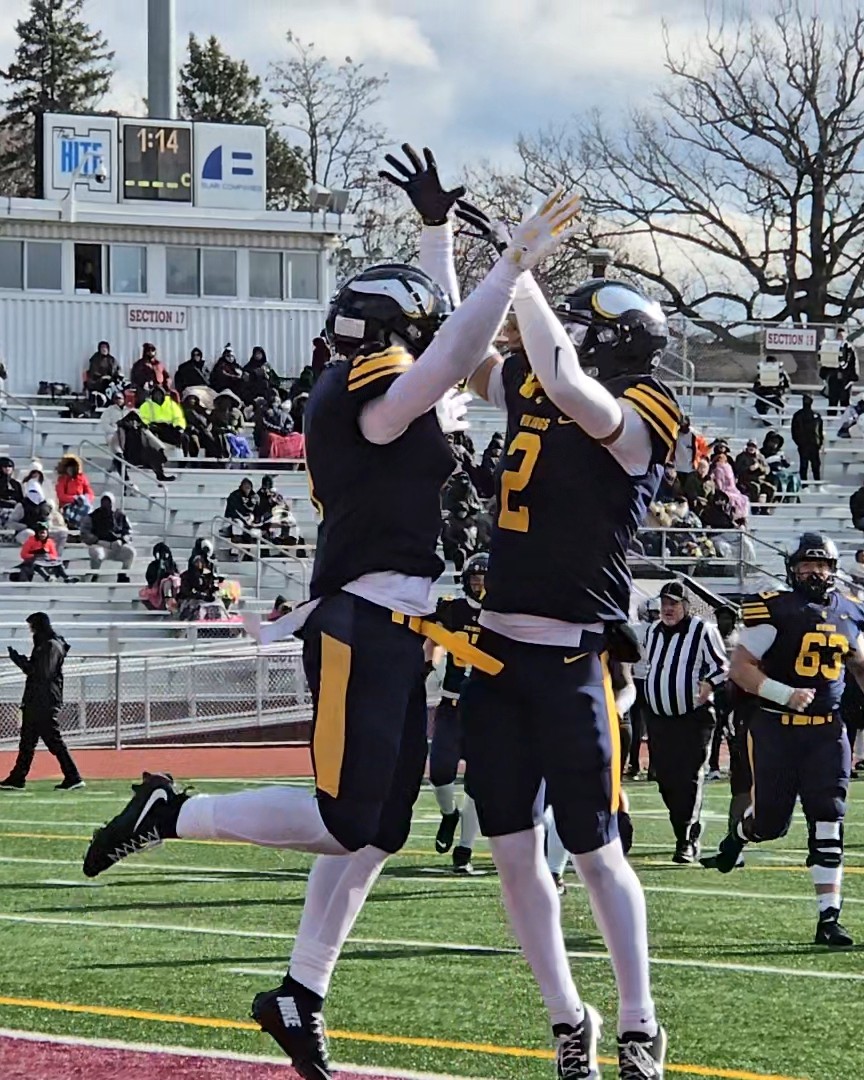 Halftime 28-21 <a href="/PCC_FOOTBALL/">Central Catholic Football</a> leads <a href="/HBGCougar_FBall/">Harrisburg Cougars Football</a> <a href="/PaFootballNews/">Pennsylvania Football News</a>